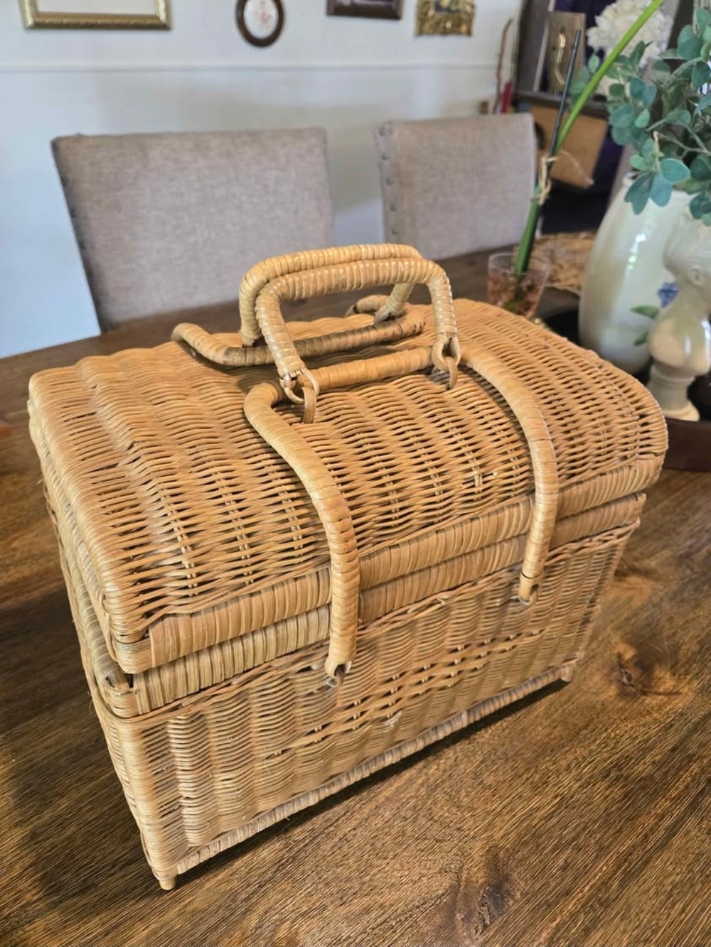 Woven Rattan Picnic Basket Tote in Natural Tan